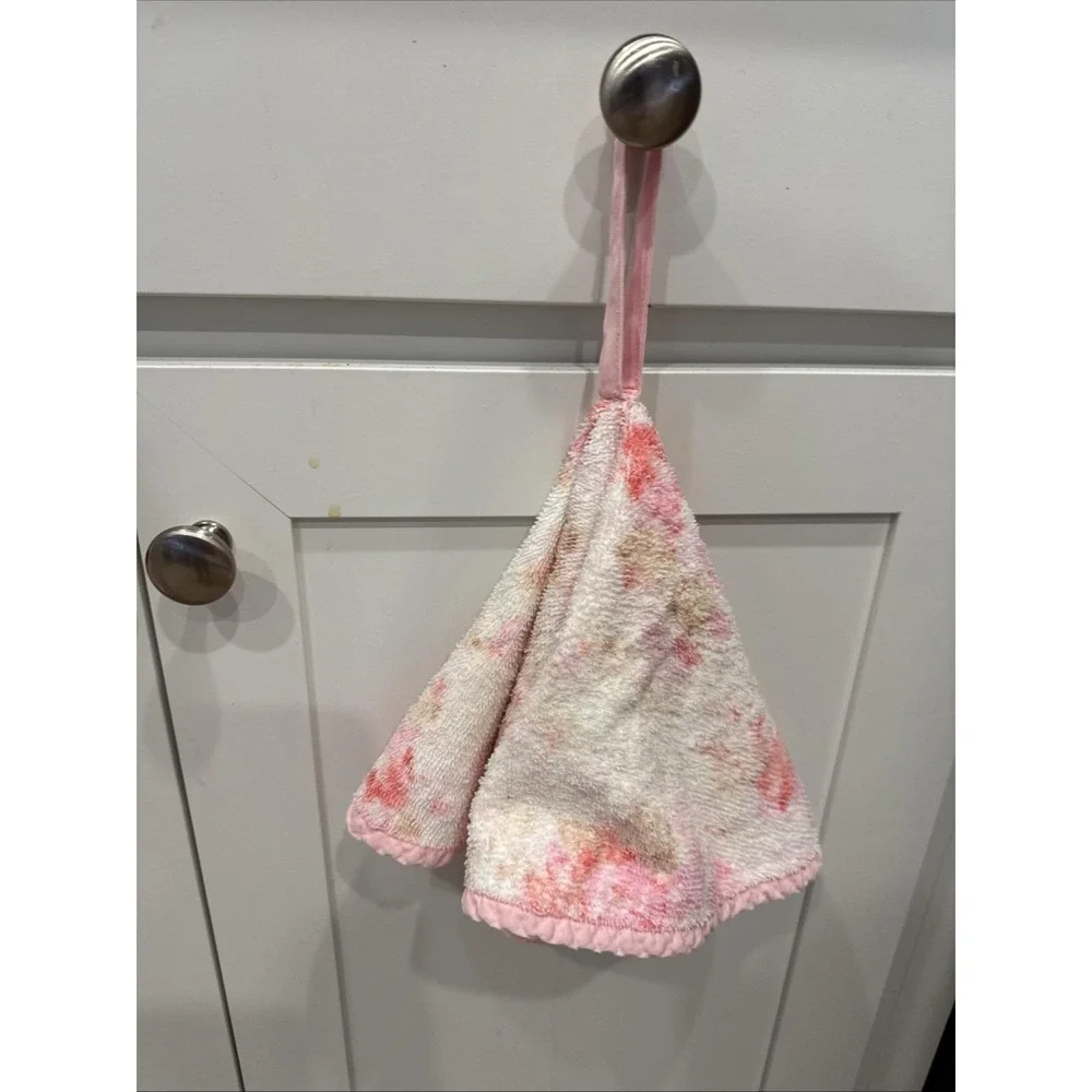 VTG‎ Pair 2 Pink Floral Bathroom Hand Towels Round Hanging Grandma Made 16